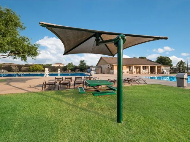 101 Guardian Angel Ct, Jarrell, Texas 76537