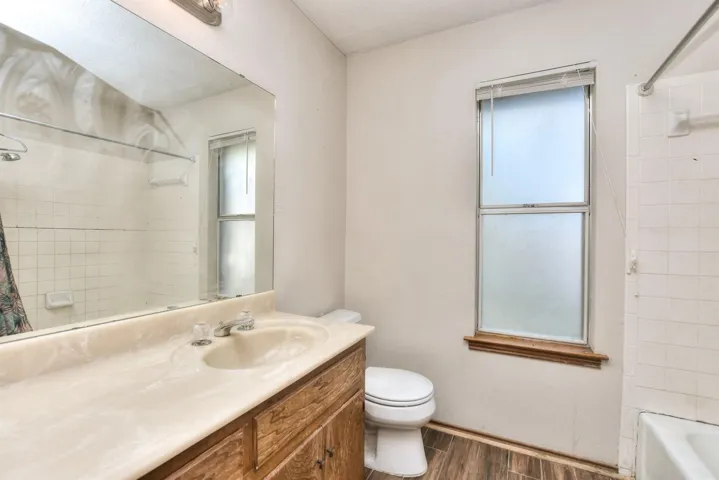 200 Pin Oak Dr, Georgetown, Texas 78628