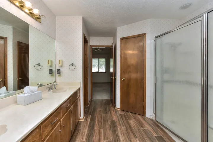 200 Pin Oak Dr, Georgetown, Texas 78628