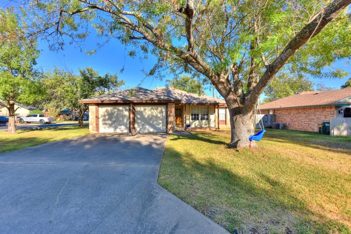 200 Pin Oak Dr, Georgetown, Texas 78628