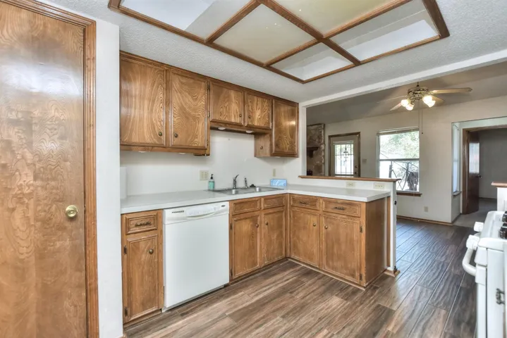 200 Pin Oak Dr, Georgetown, Texas 78628