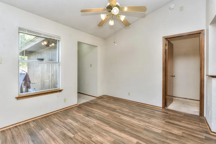 200 Pin Oak Dr, Georgetown, Texas 78628