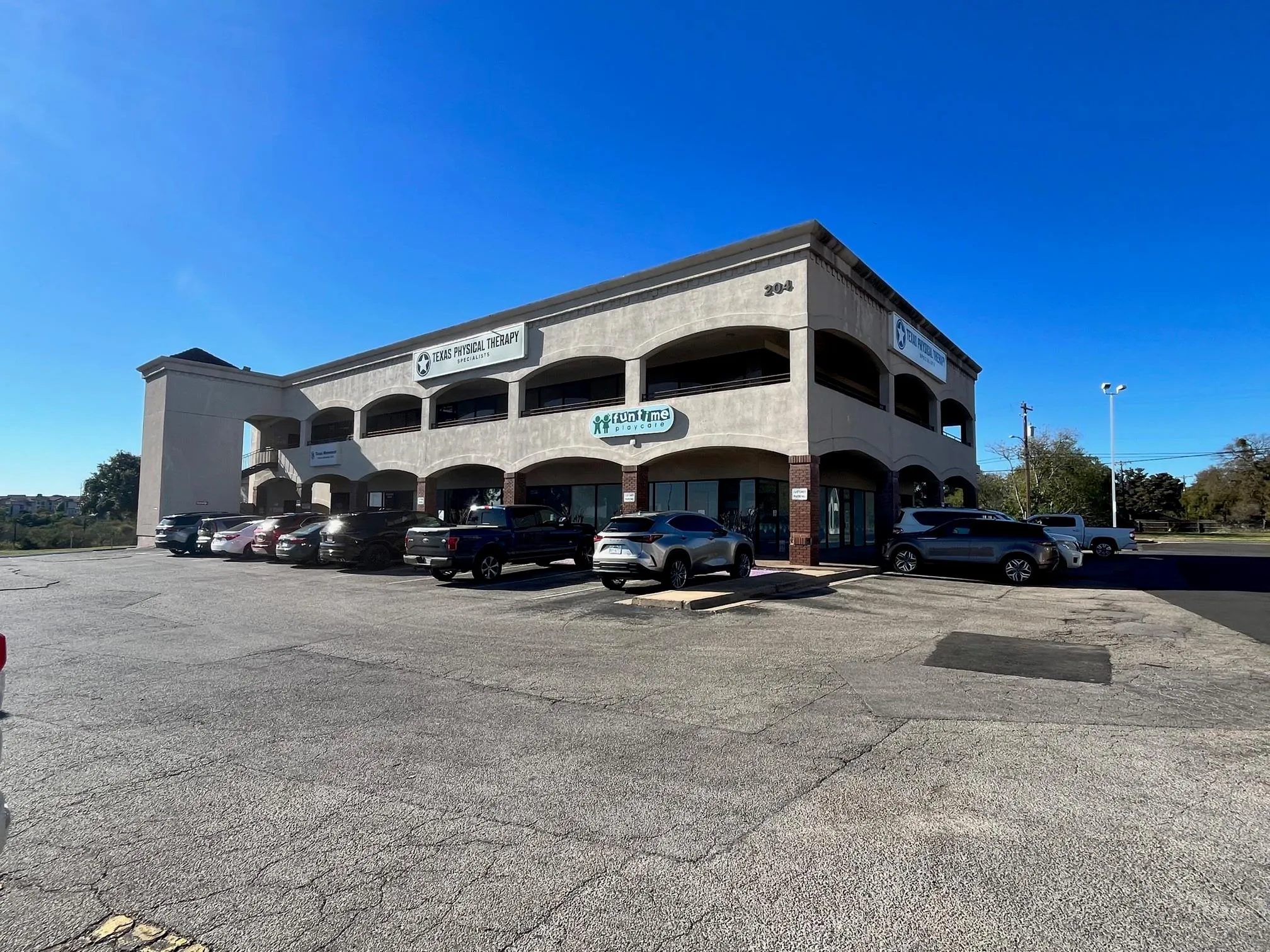 Photo of 204 S INTERSTATE 35, Georgetown, TX, 78628