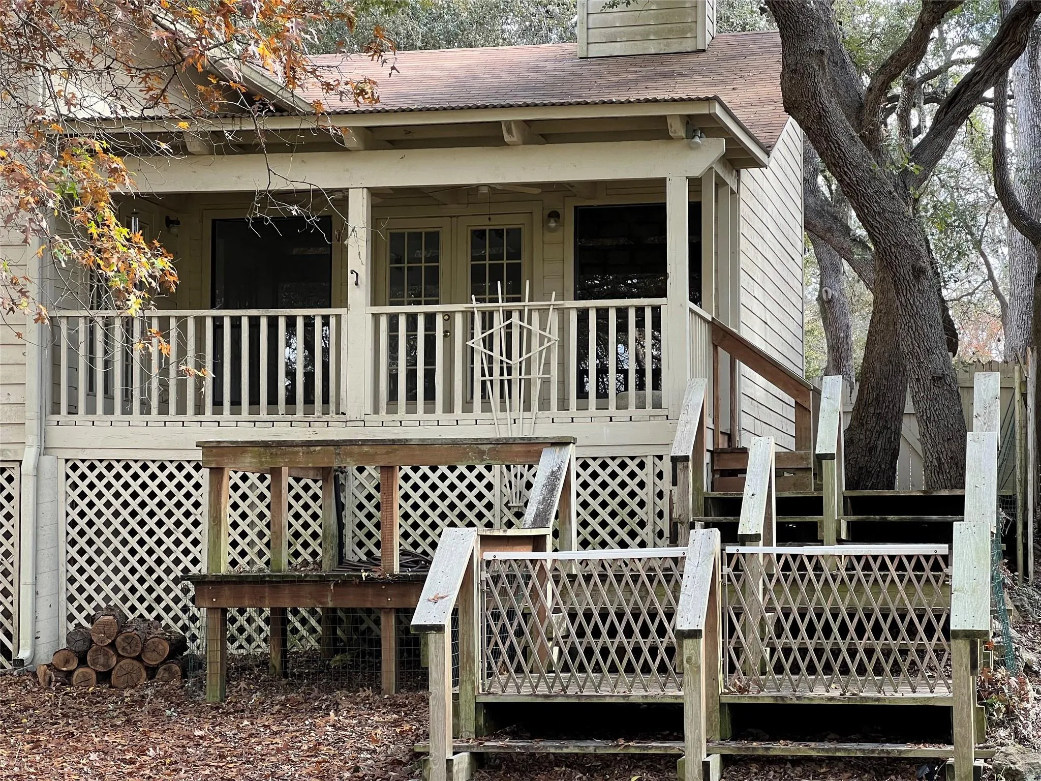 Photo 4 of 8 STONEHOUSE CIR