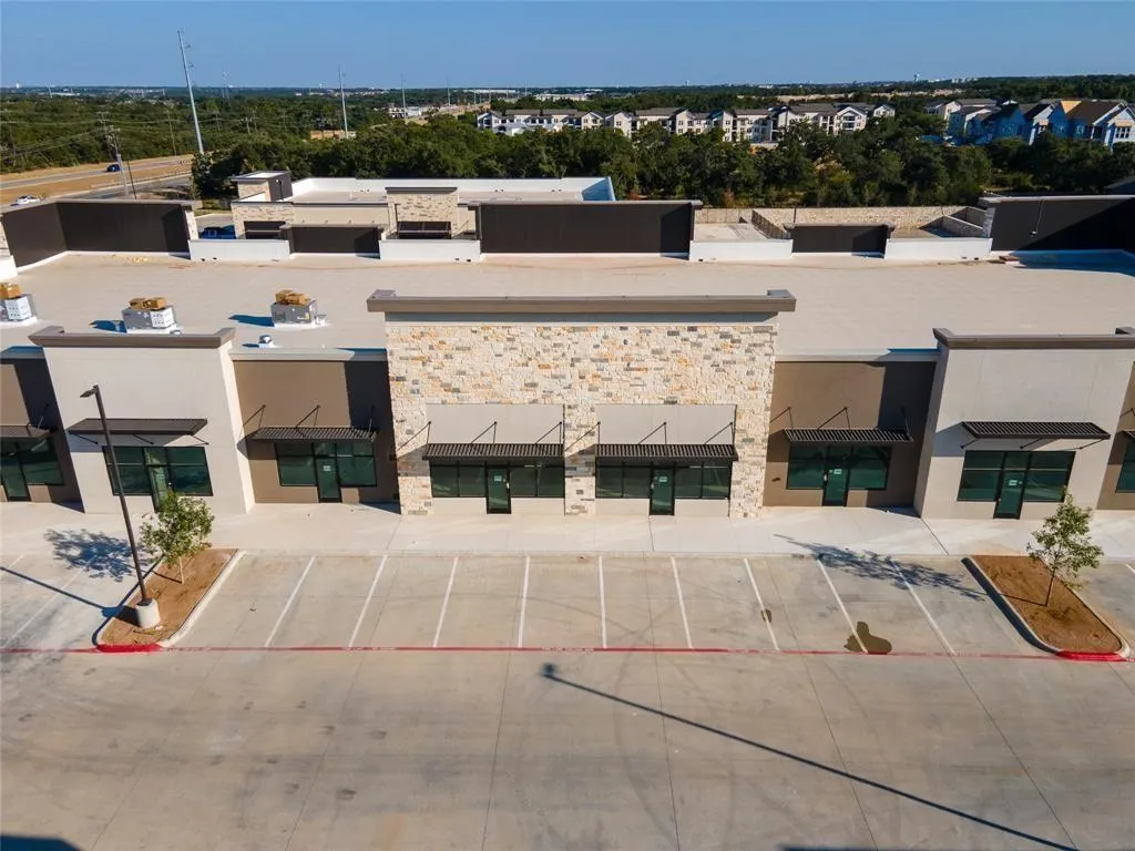 Photo 3 of 15141 RONALD REAGAN BLVD #502