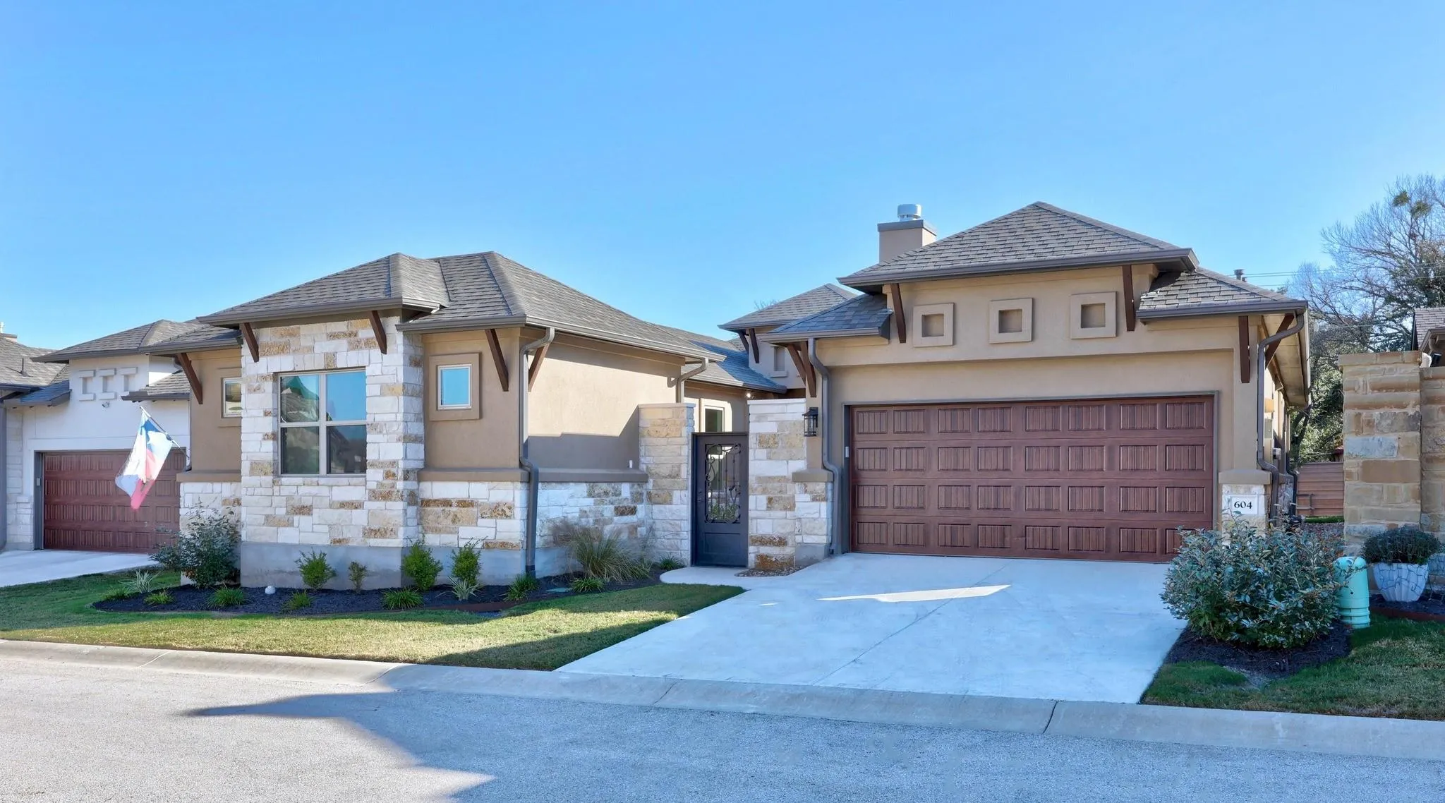 Photo of 604 BOTTLEBRUSH DR, Georgetown, TX, 78628