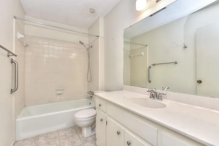 Secondary Bath