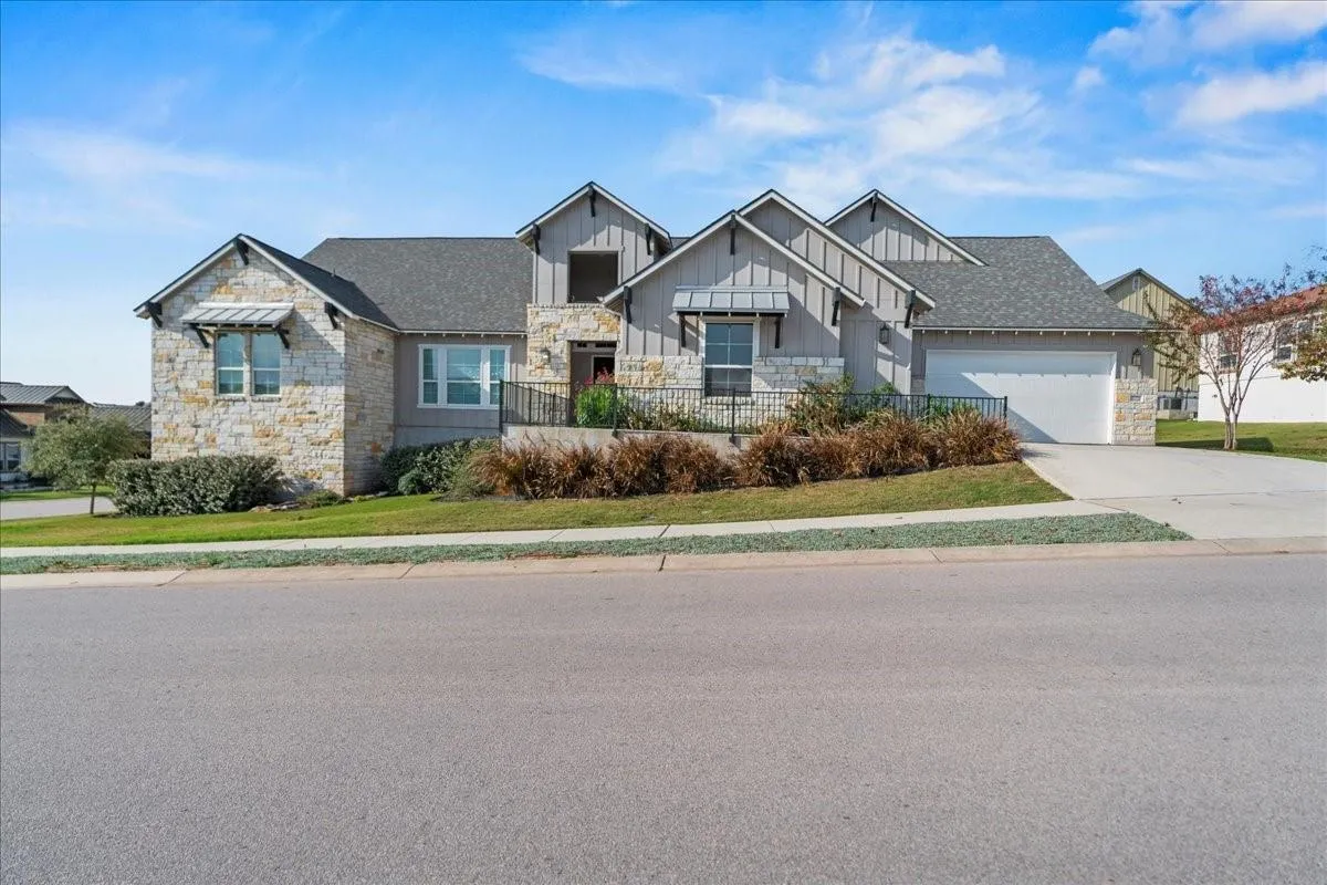 Photo of 609 DANCING OAK LN, San Marcos, TX, 78666