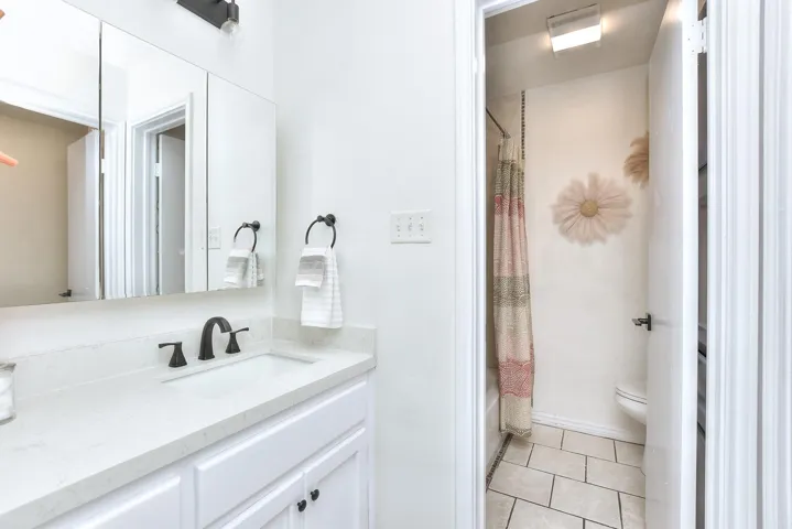 101 Steeplechase Ln, Jarrell, Texas 76537