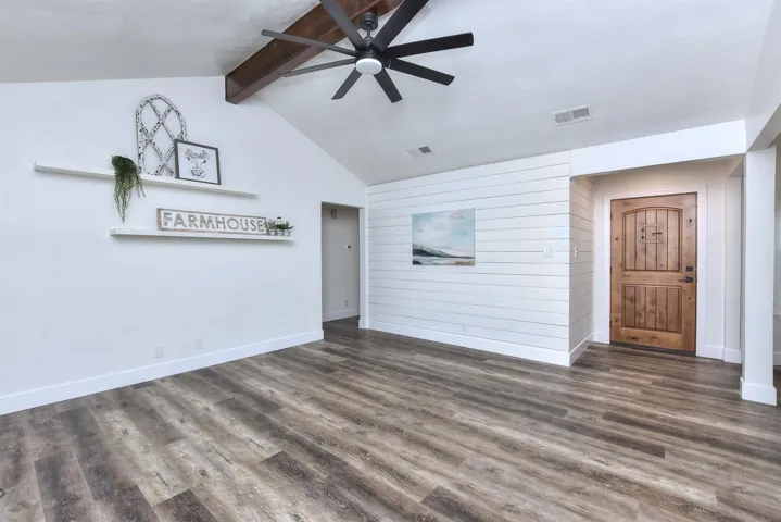 101 Steeplechase Ln, Jarrell, Texas 76537