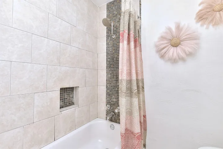 101 Steeplechase Ln, Jarrell, Texas 76537