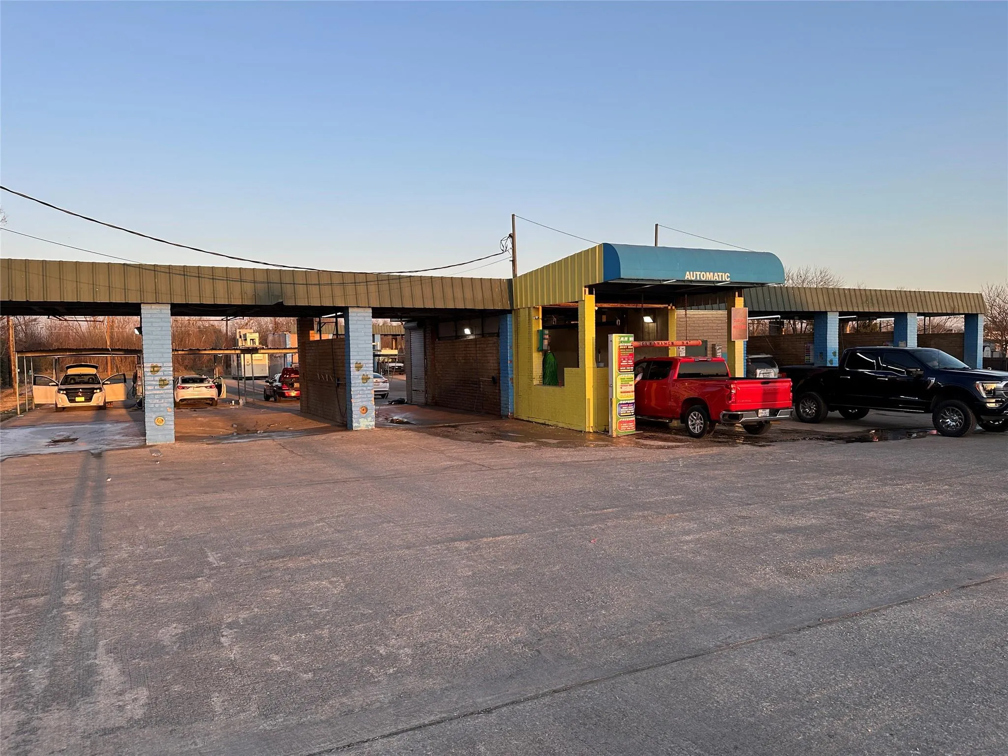Photo of 1806 N MAIN ST, Taylor, TX, 76574