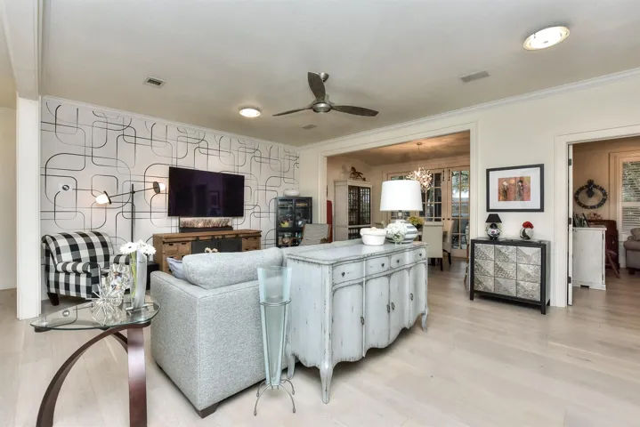 Just a close up view of the family room....