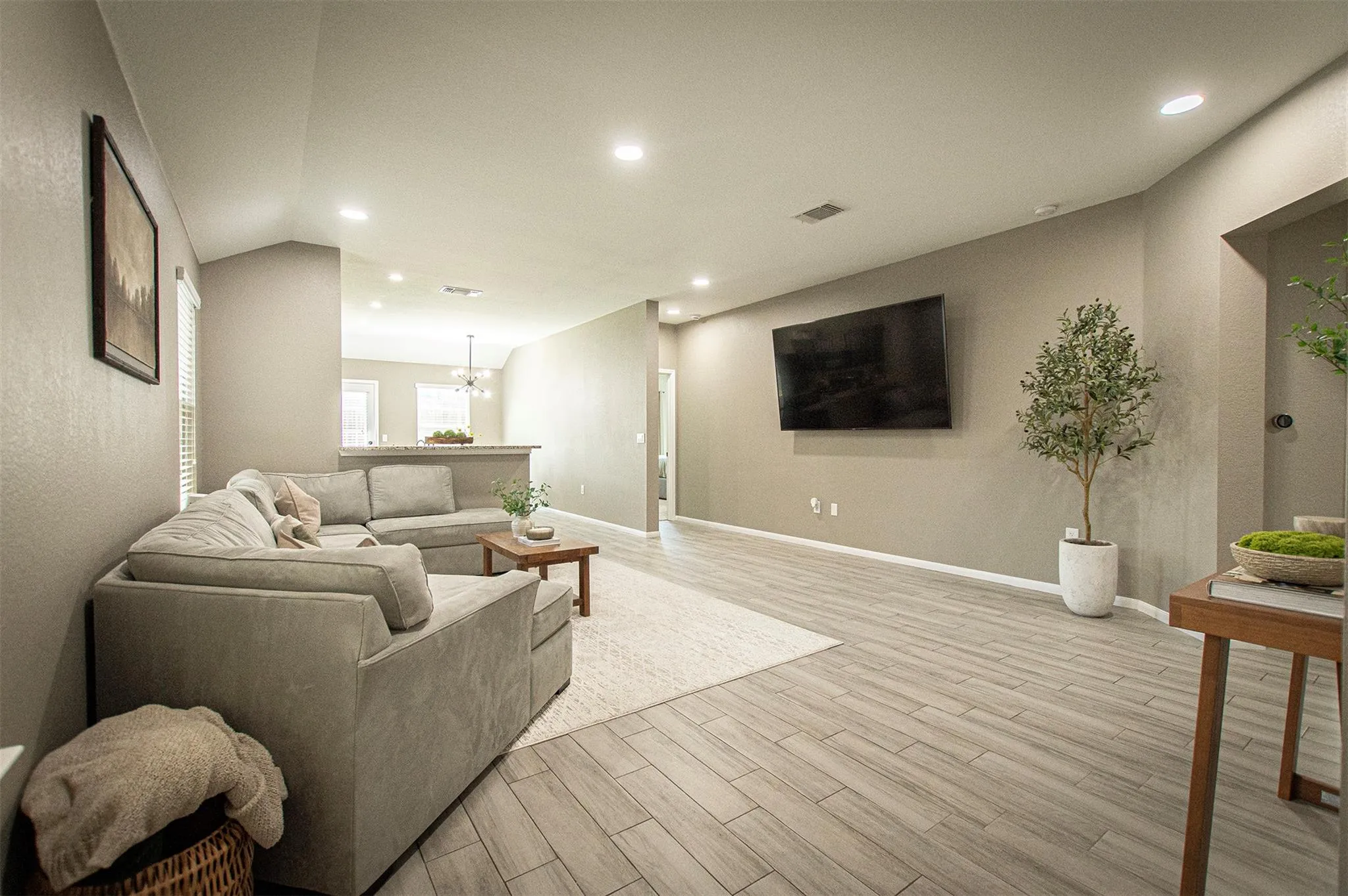 Photo 3 of 3513 ORTMAN DR