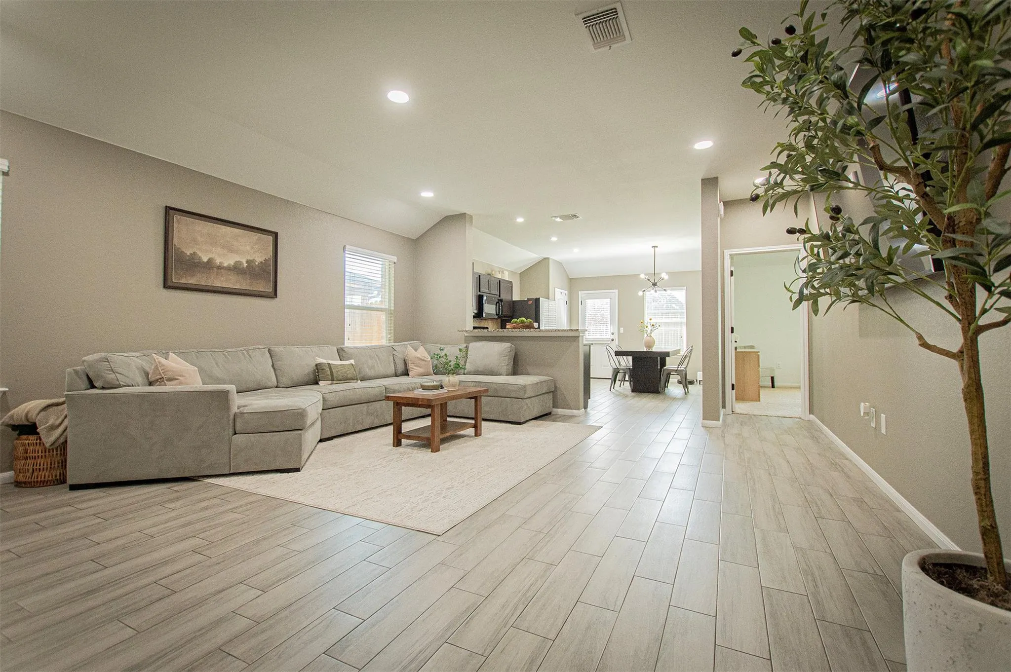Photo 5 of 3513 ORTMAN DR