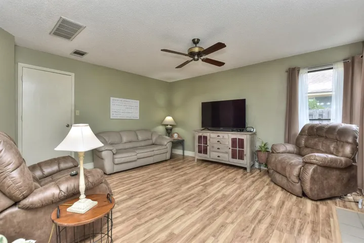 12311 Yarmont Way, Austin, Texas 78753
