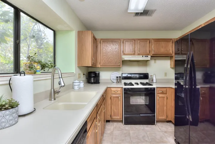 12311 Yarmont Way, Austin, Texas 78753