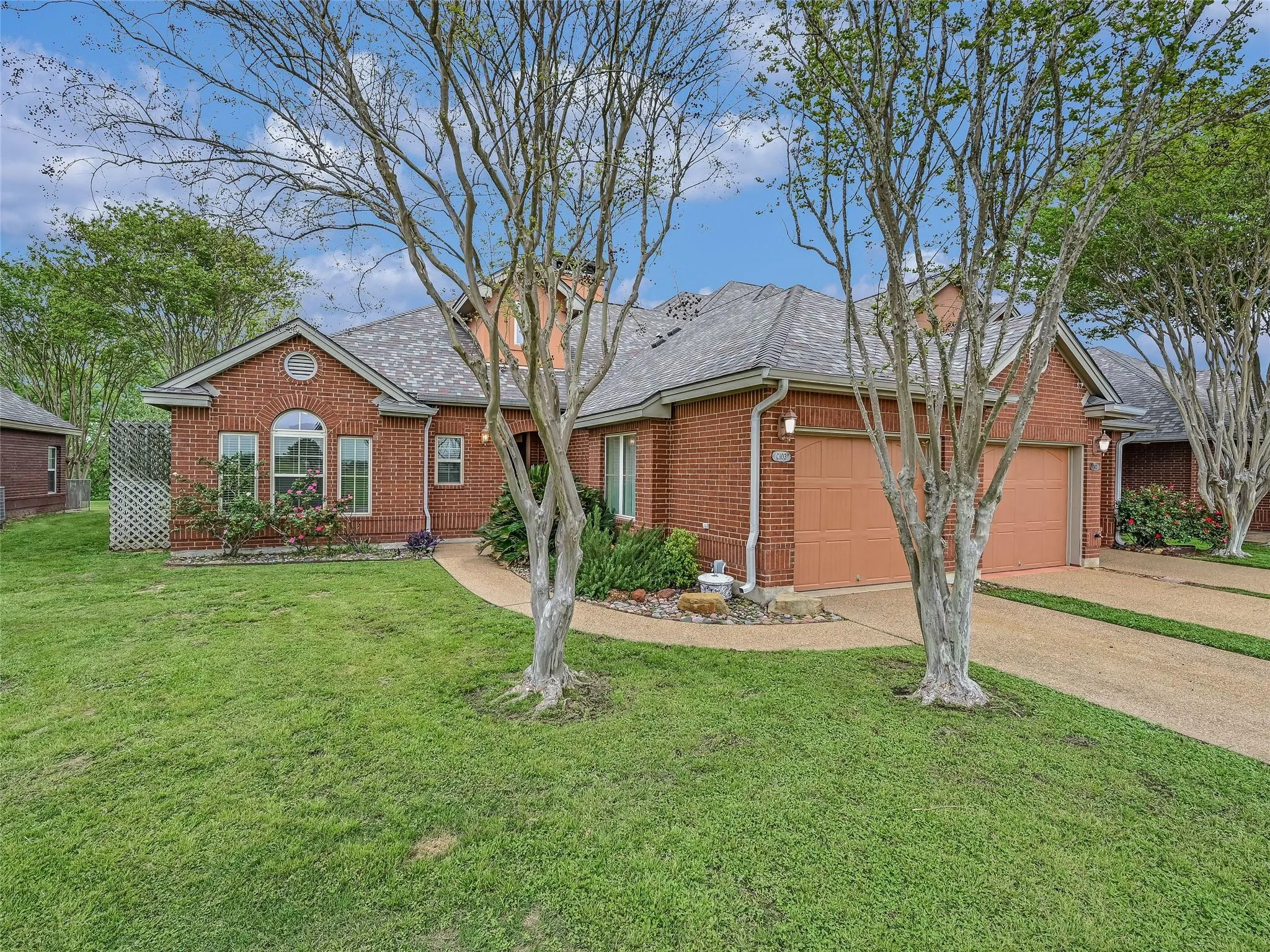 Photo 2 of 539 COLOVISTA PKWY #C103