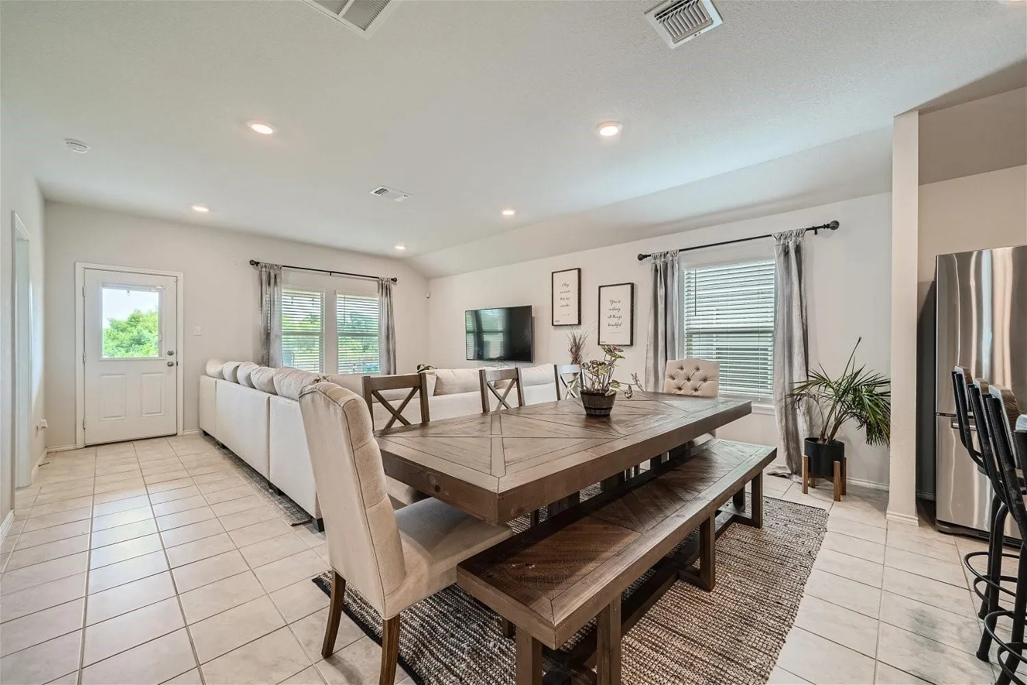 Photo of 717 TAGGART TRL, Jarrell, TX, 76537