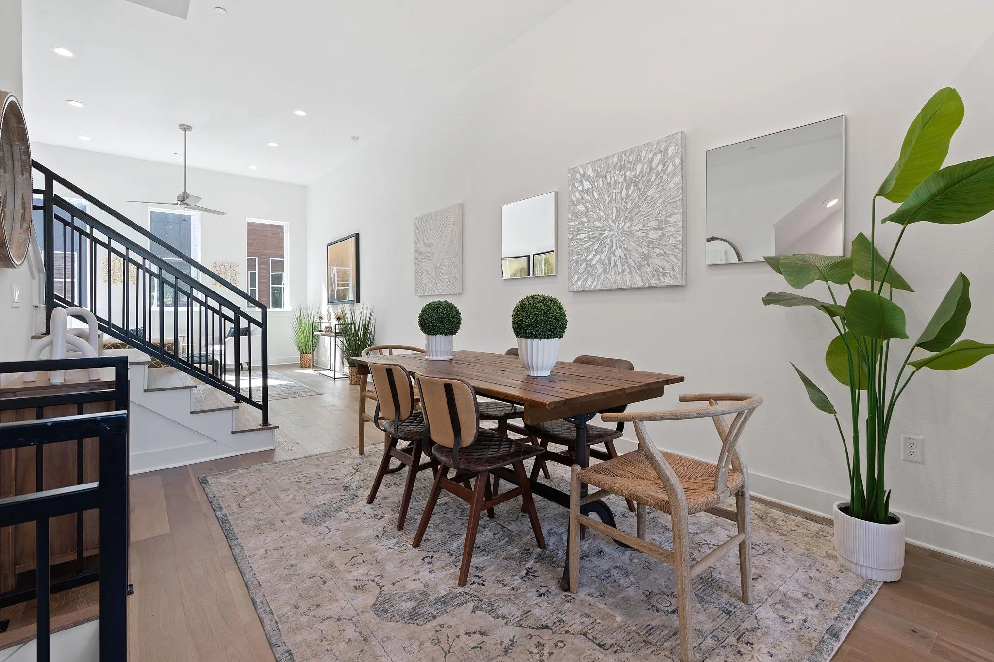 Photo 5 of 2505 BLUEBONNET LN #3