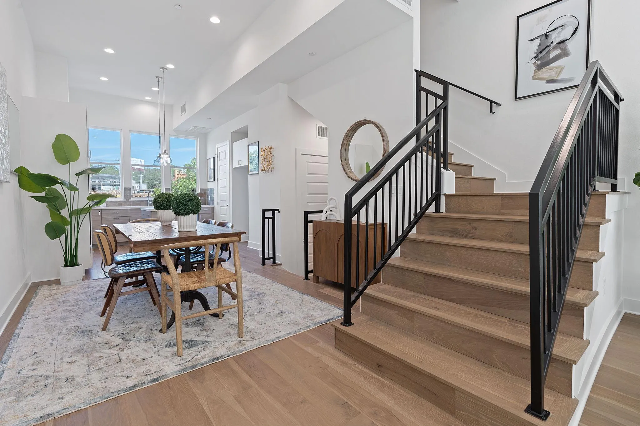 Photo 4 of 2505 BLUEBONNET LN #3