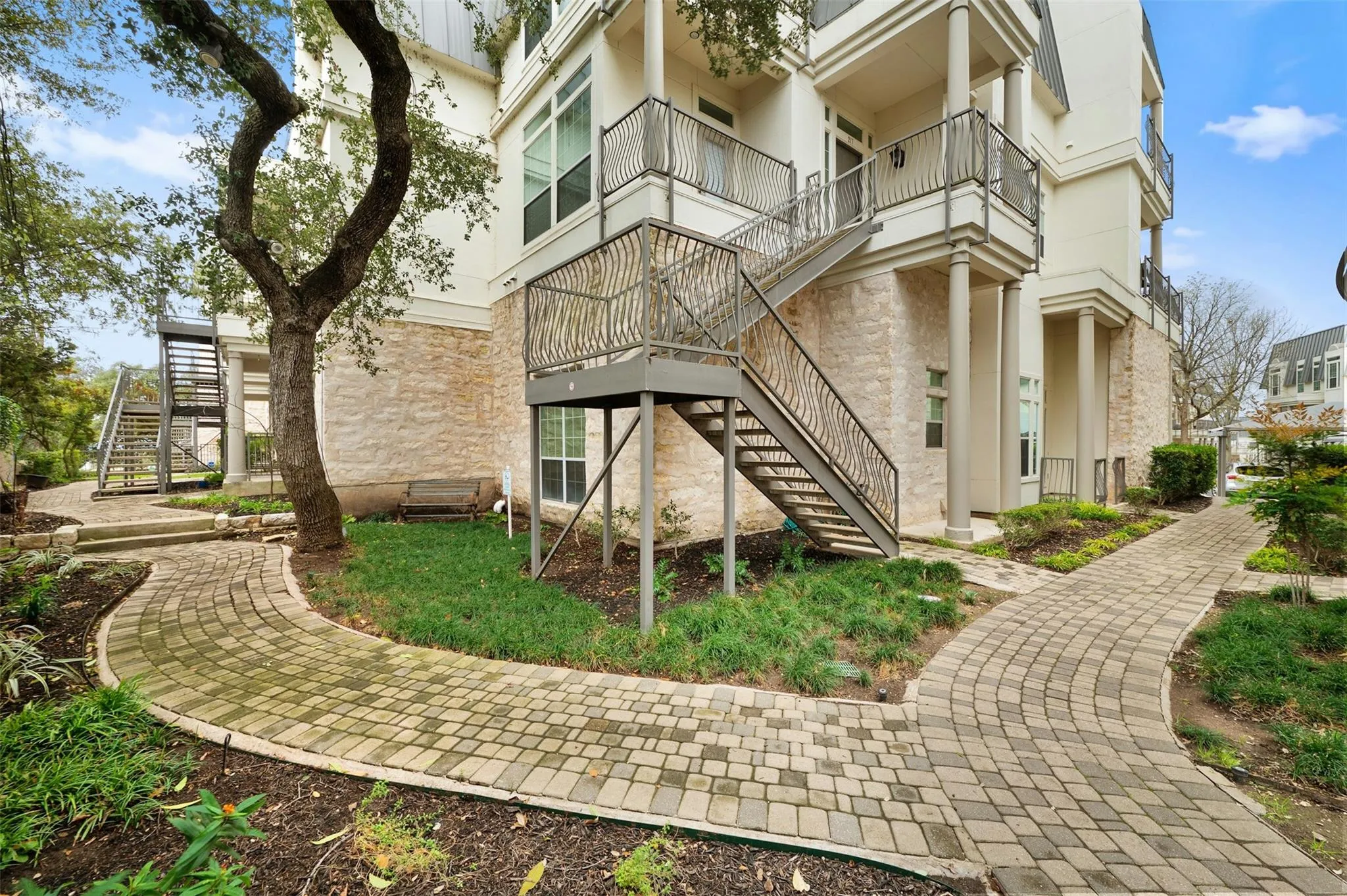 Photo 3 of 2918 RANCH ROAD 620 RD N #W219