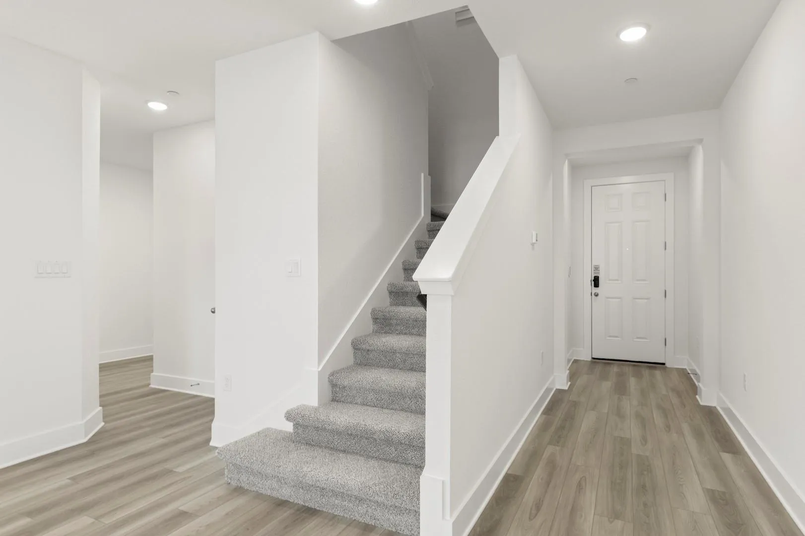 Photo 3 of 18909 SCHULTZ LN #1102