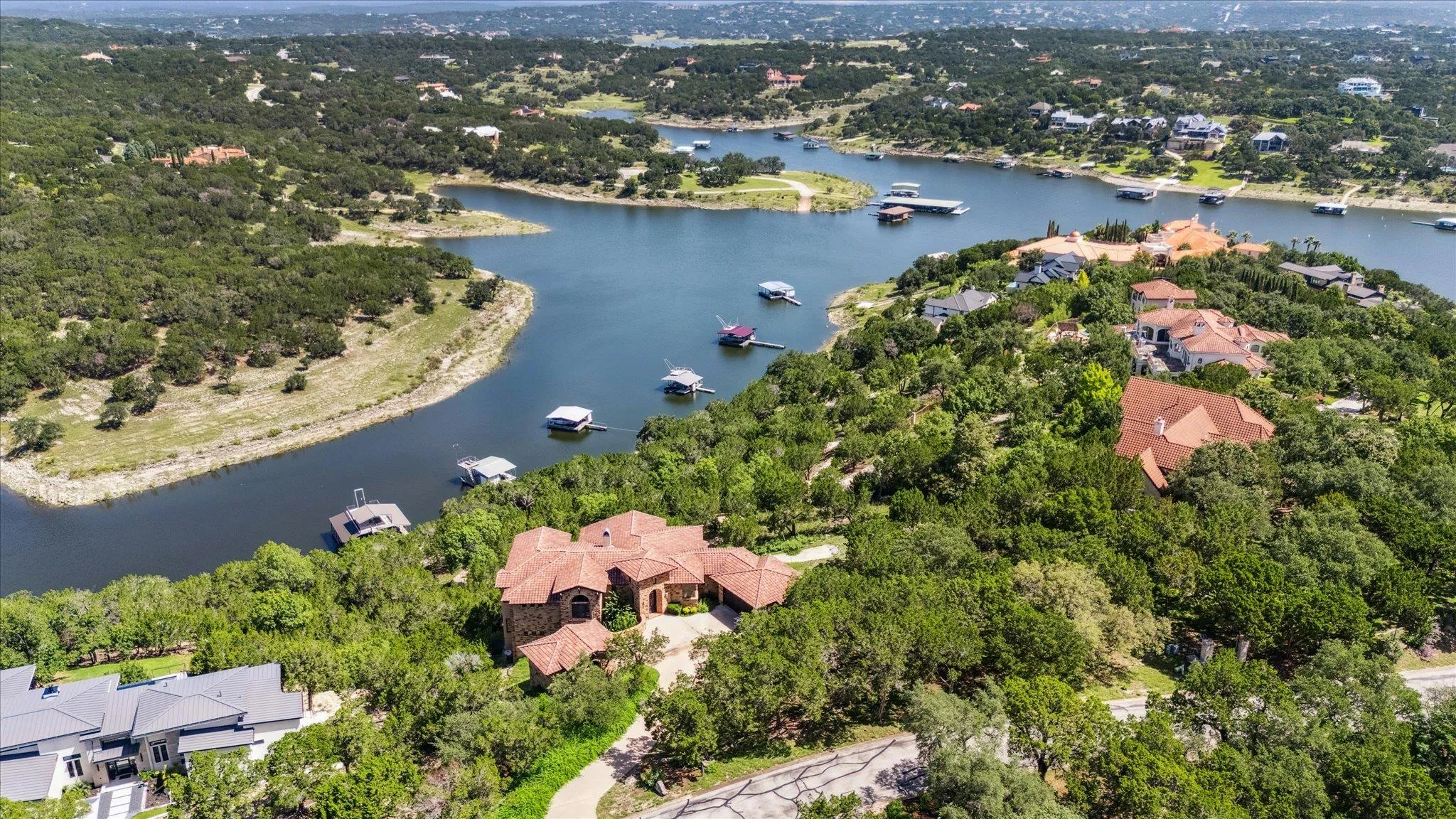 Photo of 709 S ANGEL LIGHT DR, Spicewood, TX, 78669