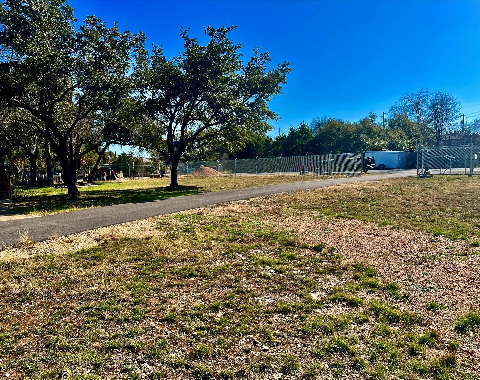 Photo 5 of 15608 CHECOTAH DR