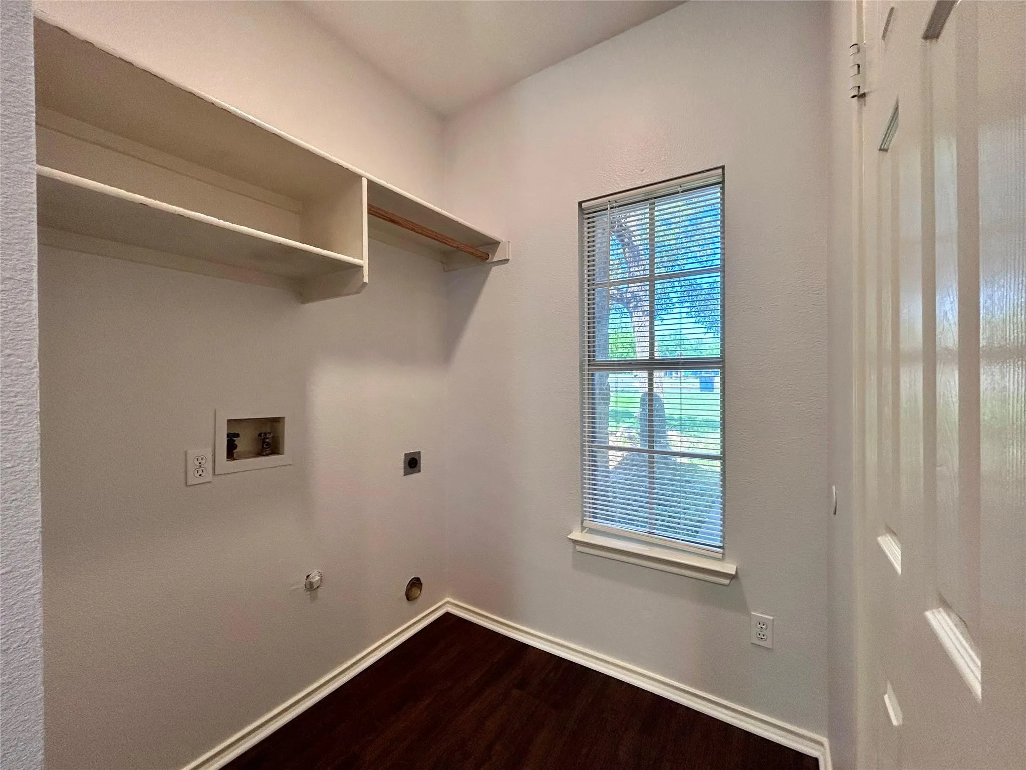 Photo 5 of 12307 ABNEY DR