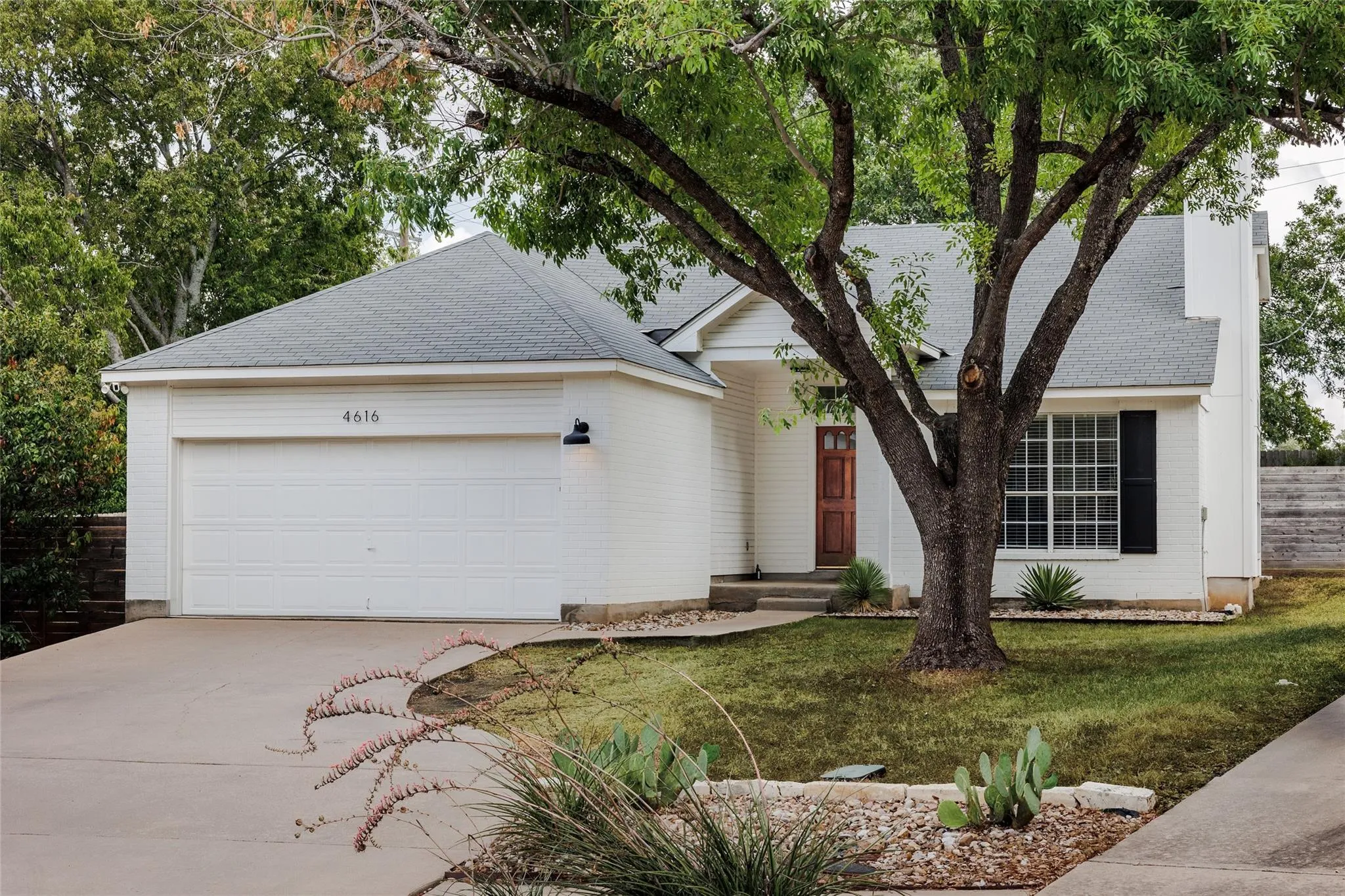 Photo 2 of 4616 EVEREST LN