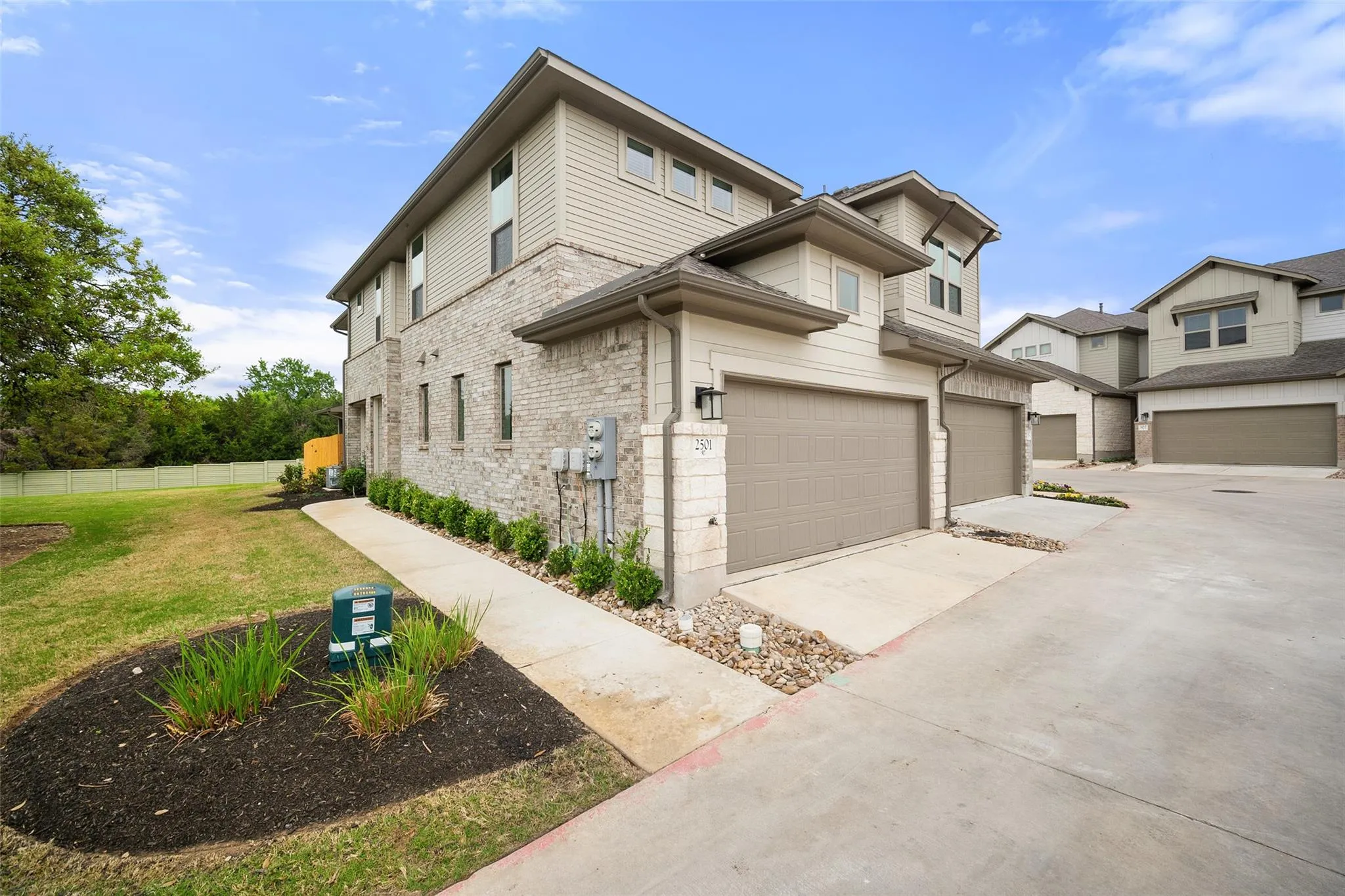 Photo of 2500 FOREST CREEK DR #2501, Round Rock, TX, 78665