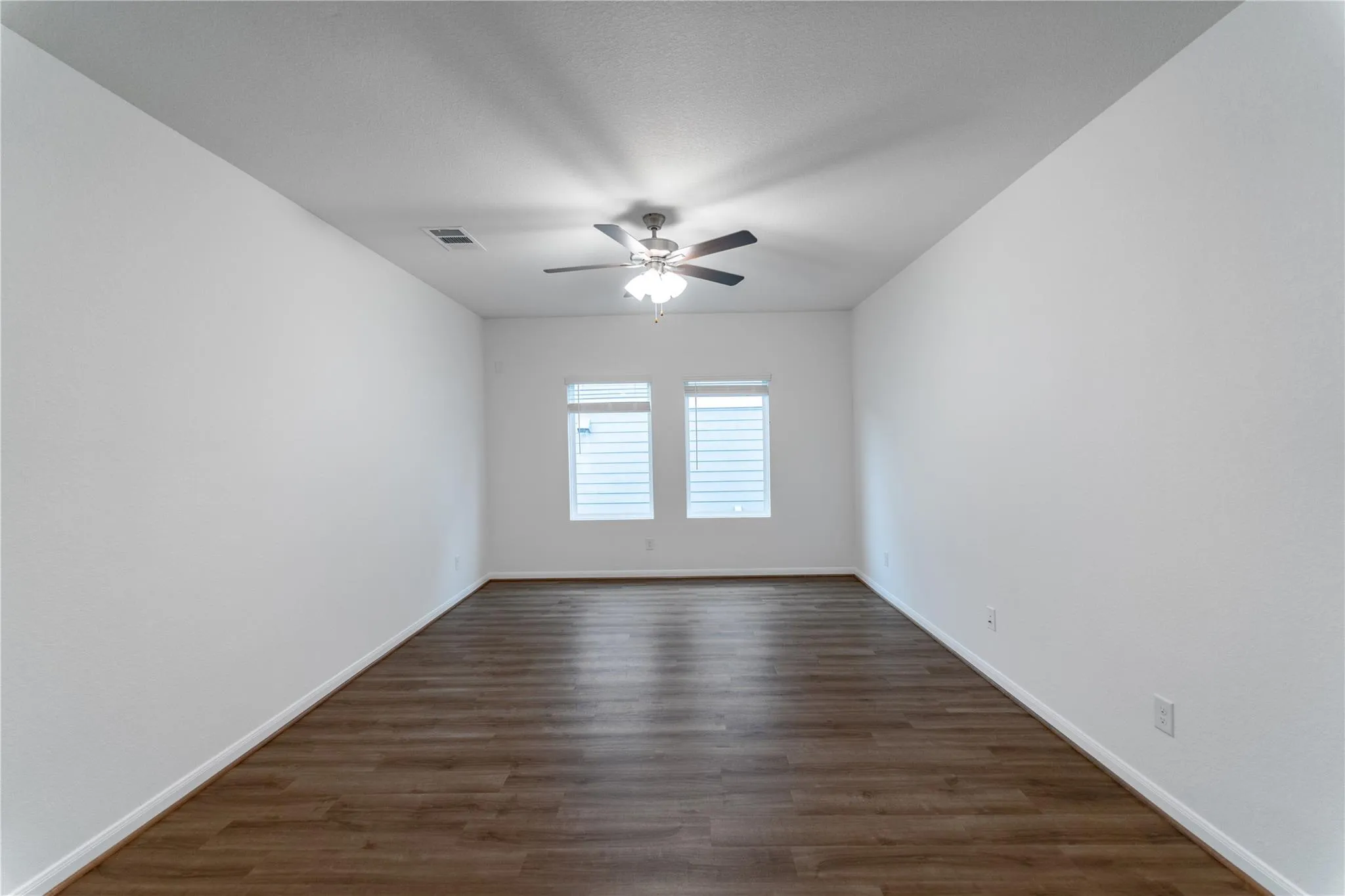 Photo 4 of 716 BARBARY COAST LN