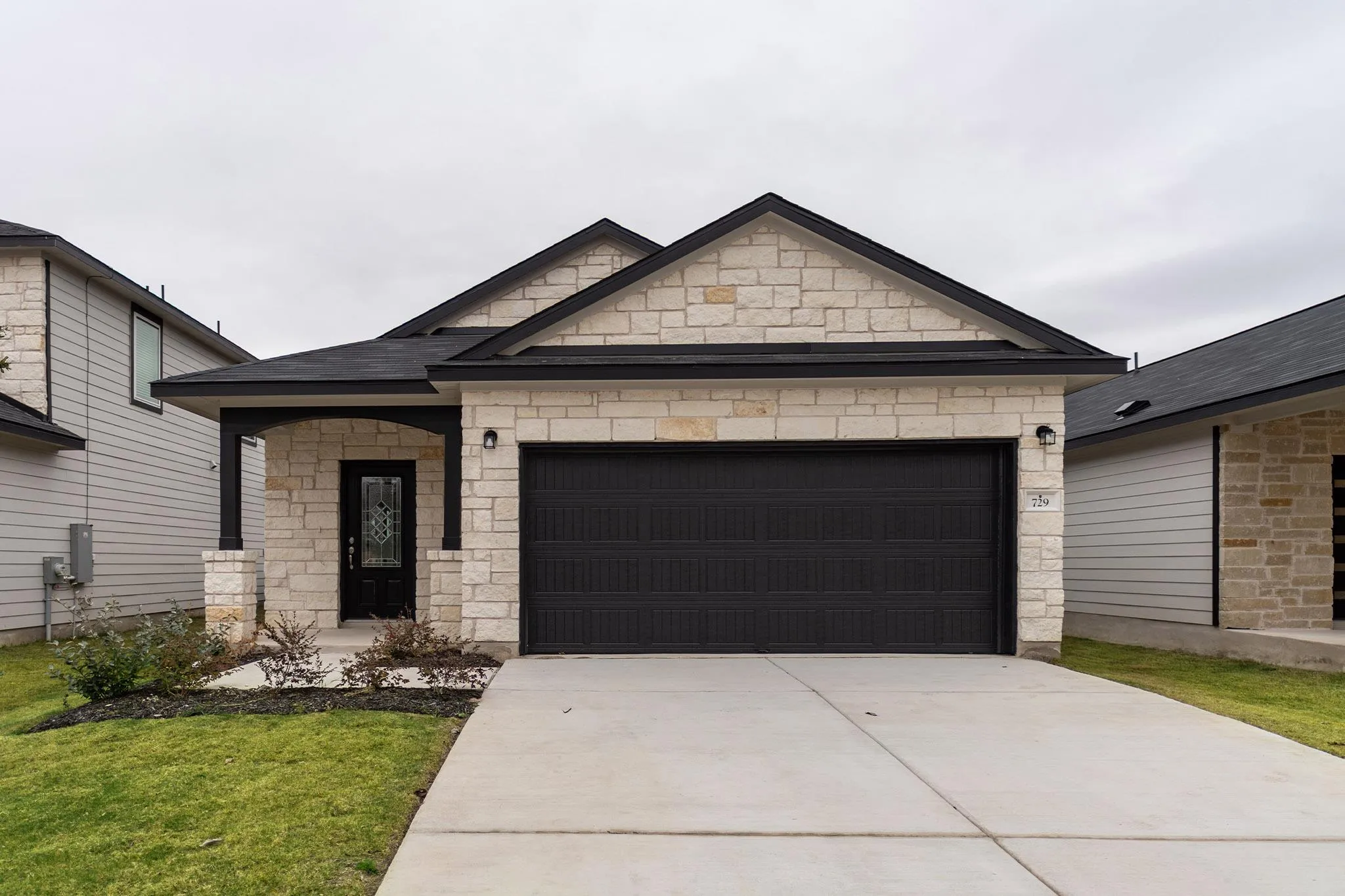 Photo of 729 BARBARY COAST LN, Jarrell, TX, 76537
