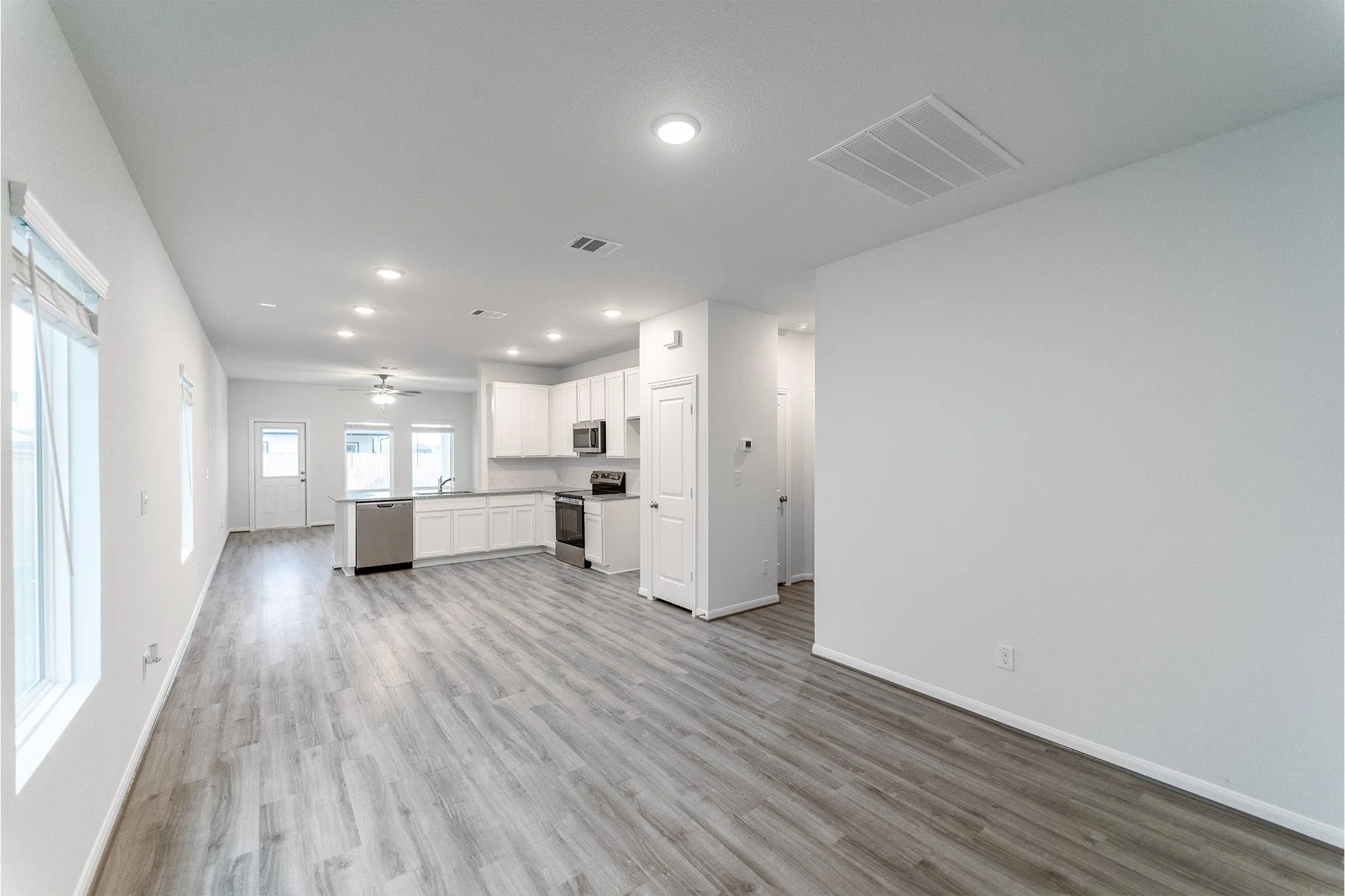 Photo 5 of 729 BARBARY COAST LN