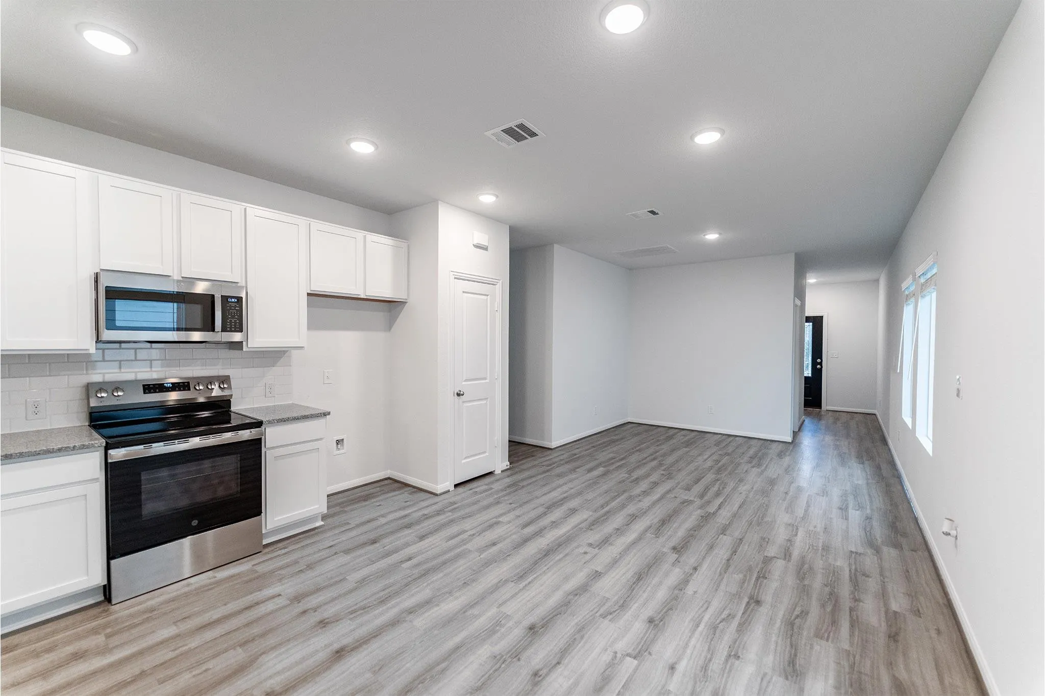 Photo 2 of 729 BARBARY COAST LN
