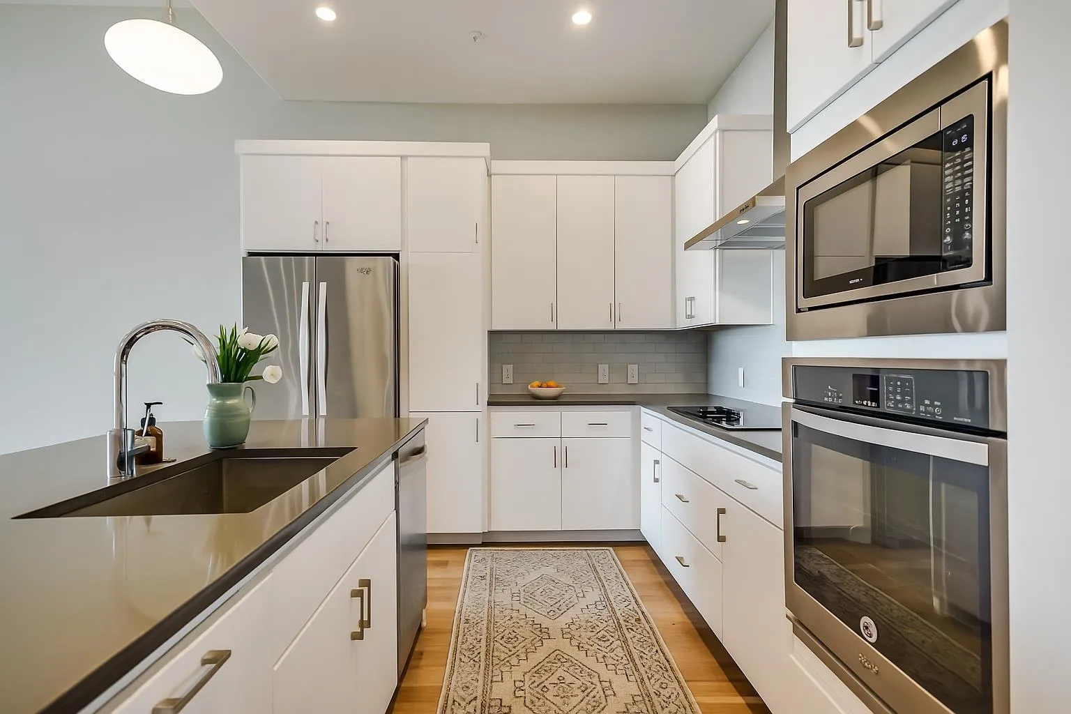 Photo 3 of 5921 HILINE RD #2403