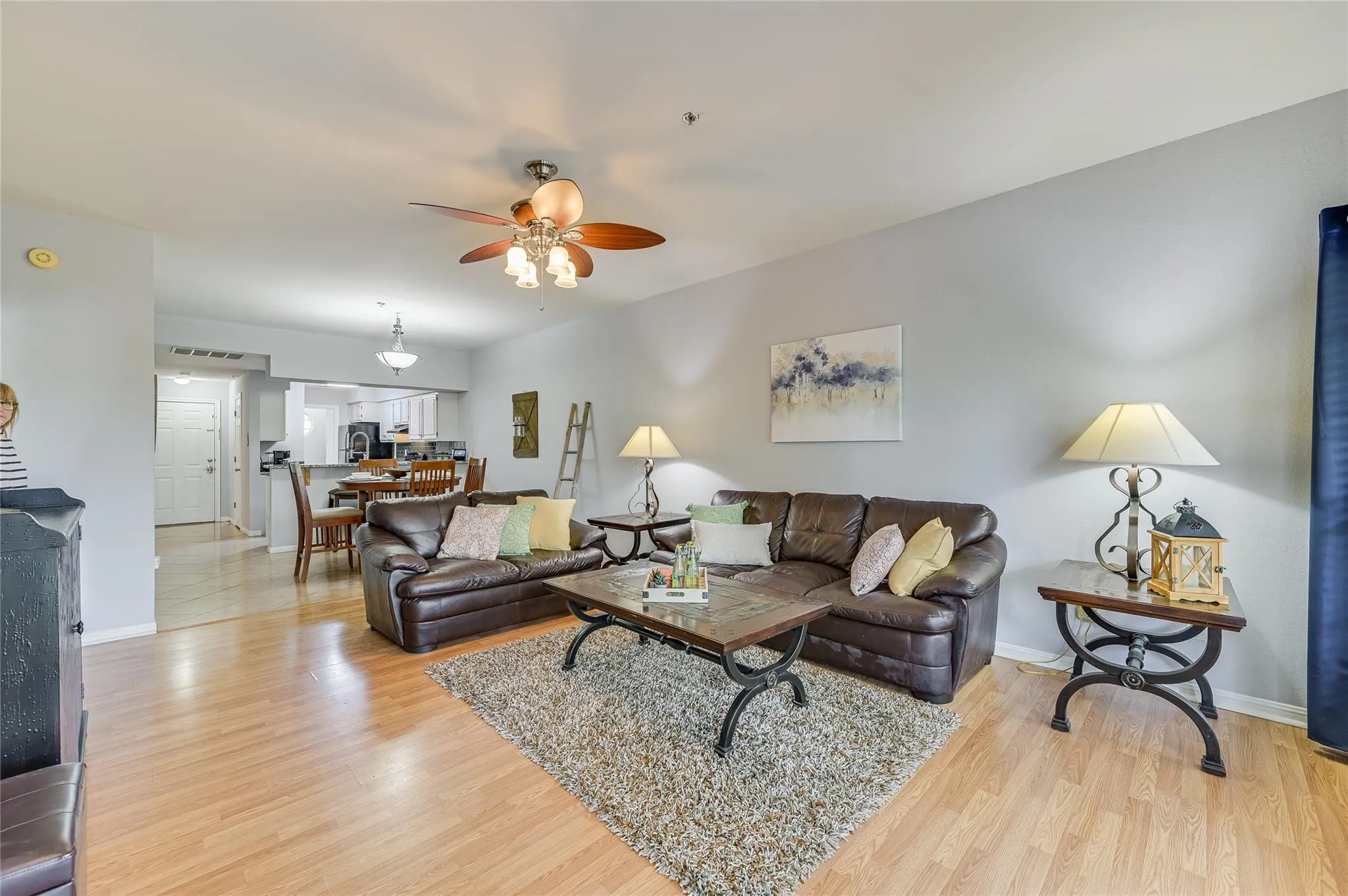 Photo 3 of 3404 AMERICAN DR #3208