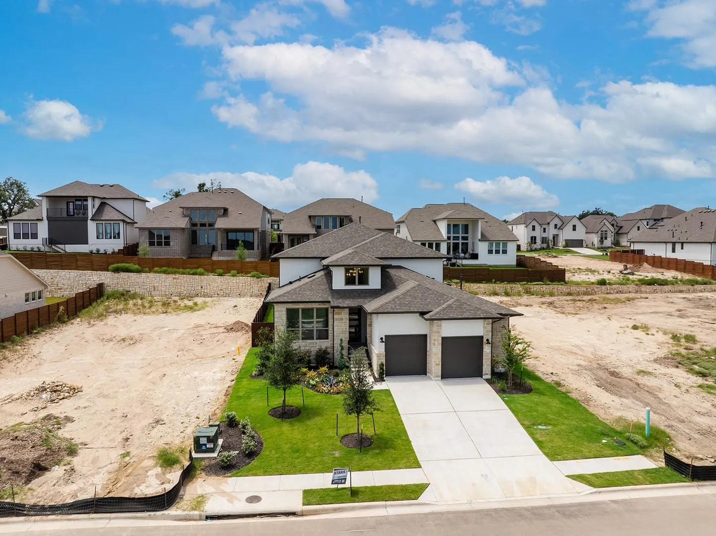 Photo 4 of 17609 CHAMOIX DR