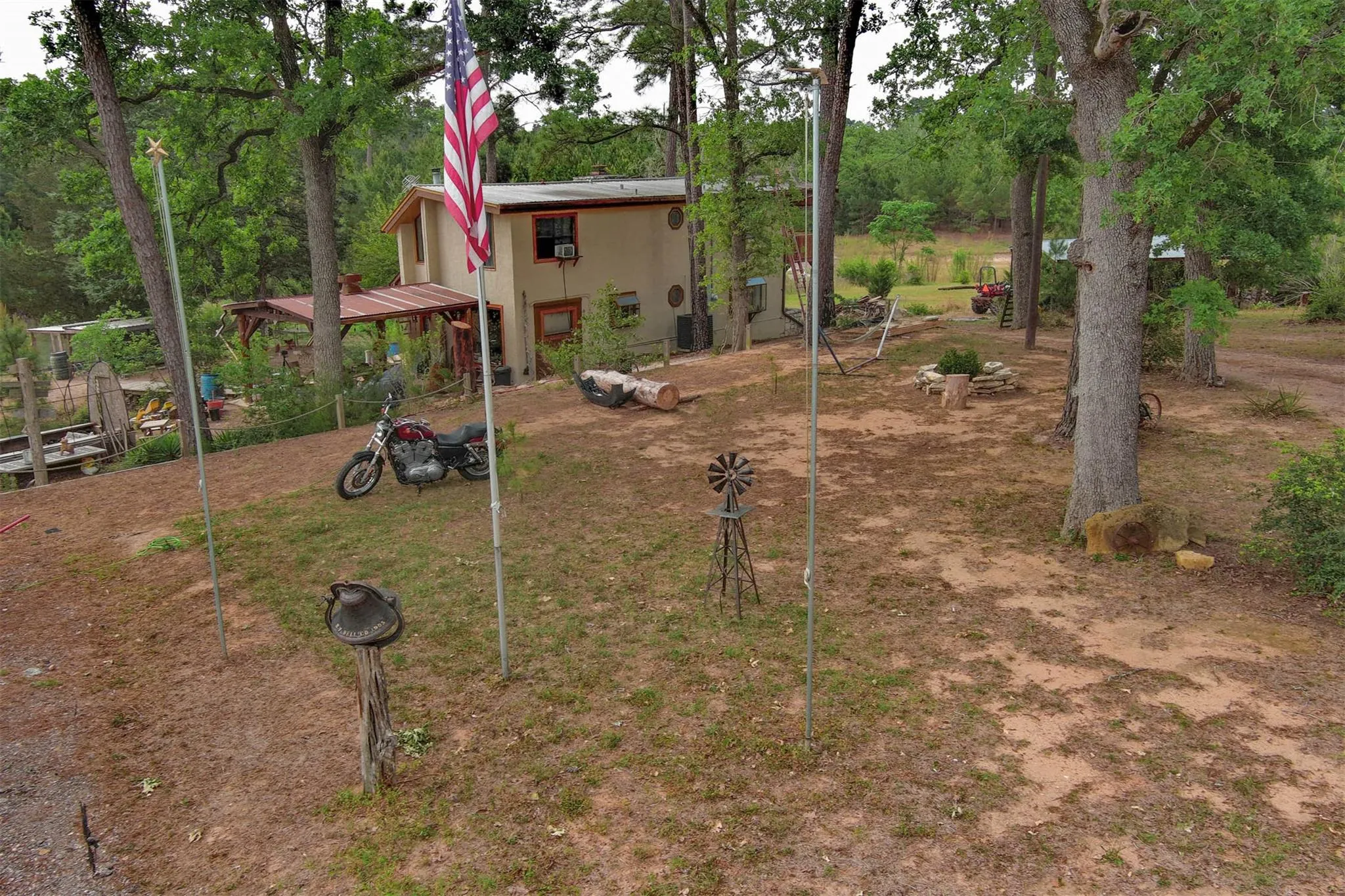 Photo of 125 TURKEY TROT RD, Smithville, TX, 78957