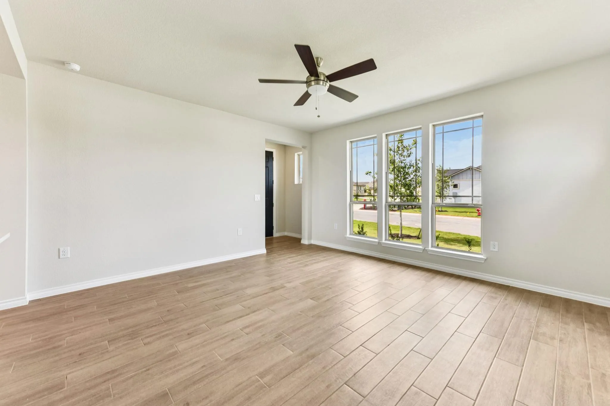 Photo 4 of 133 ANTOINETTE WAY #101