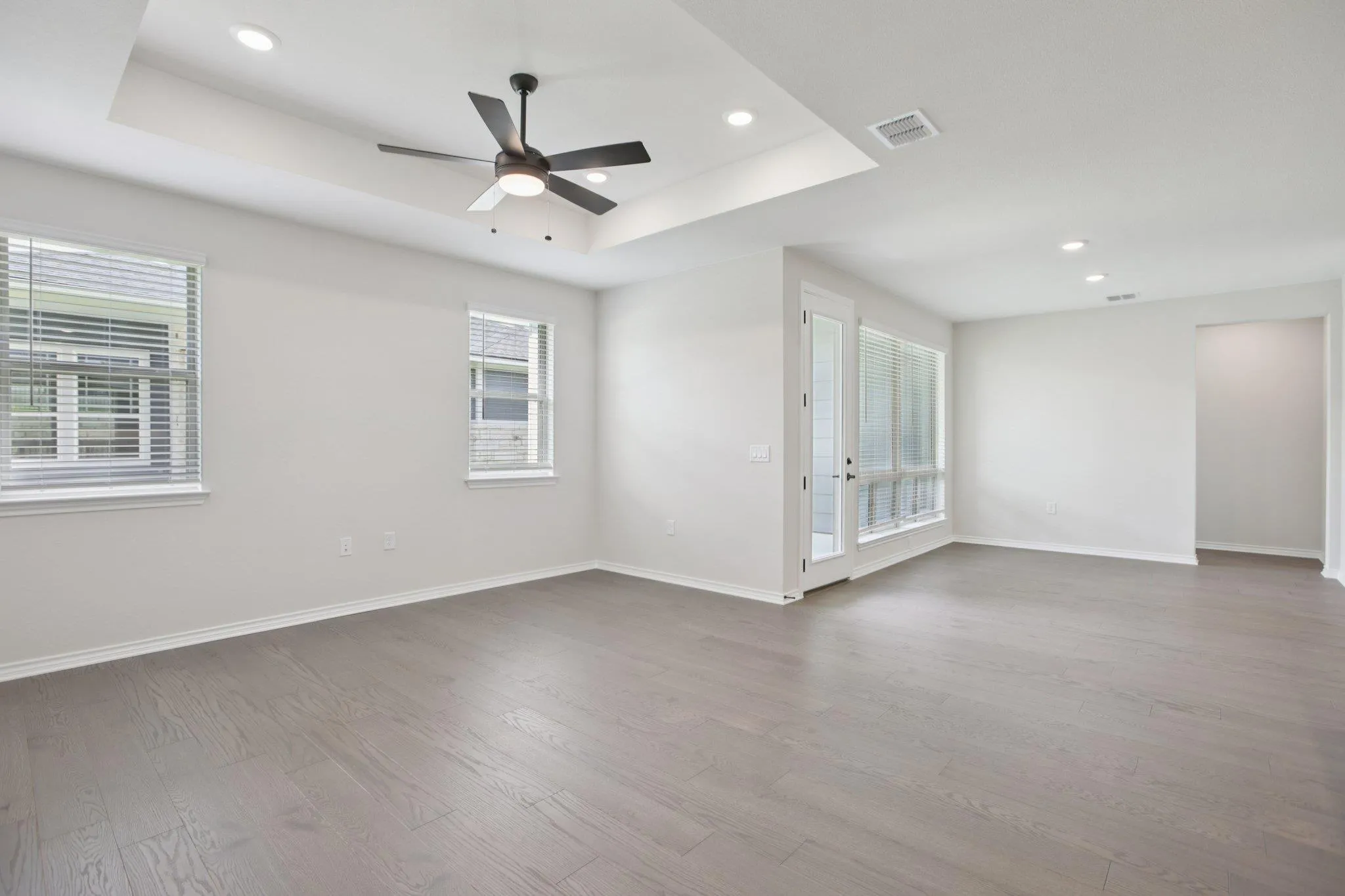 Photo 4 of 105 ANTOINETTE WAY #101