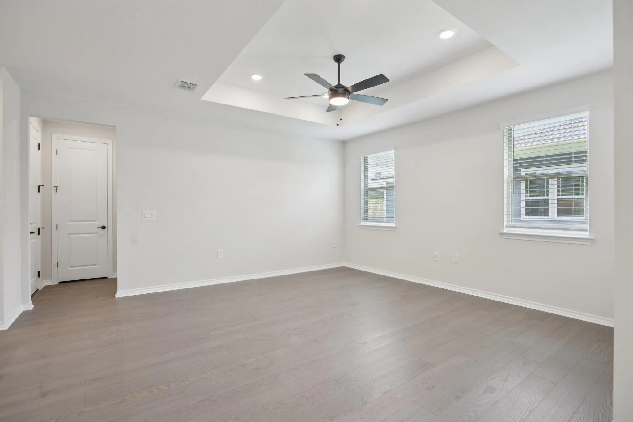 Photo 5 of 105 ANTOINETTE WAY #101