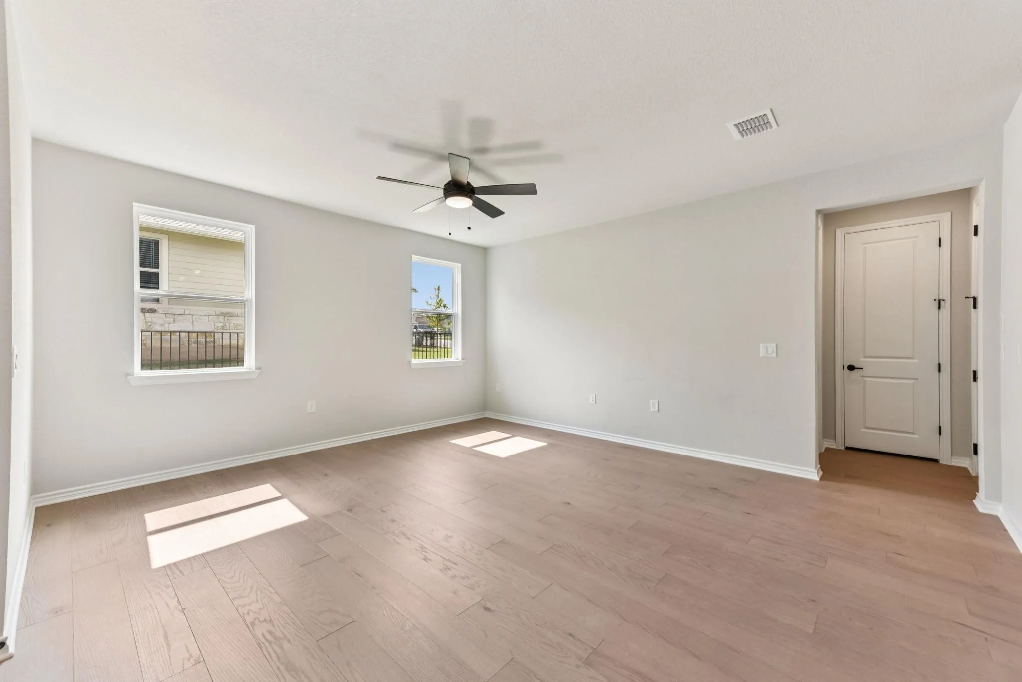 Photo 4 of 127 ANTOINETTE WAY