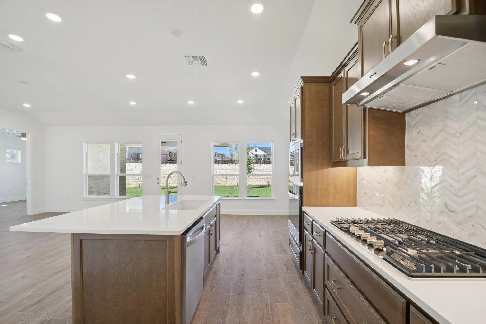 Photo 5 of 1528 DANCING OAK LN