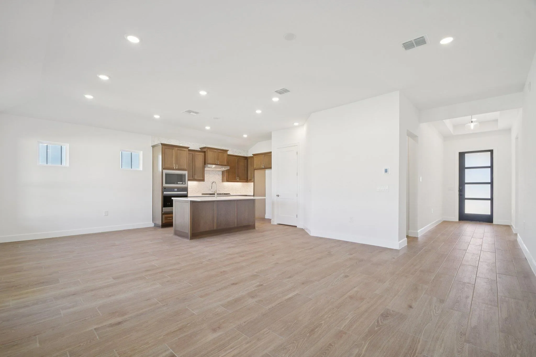 Photo 4 of 1528 DANCING OAK LN