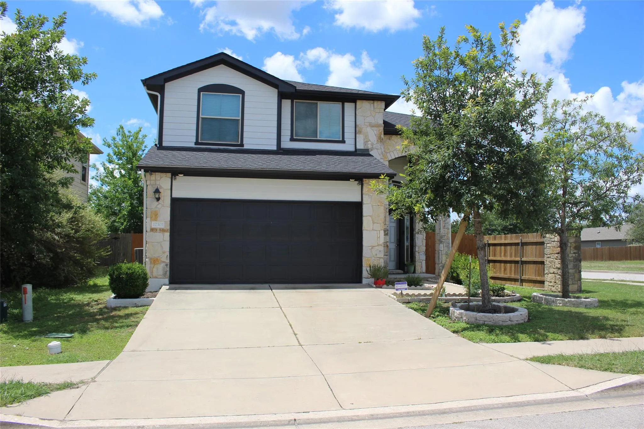 Photo 5 of 12301 STONERIDGE GAP LN