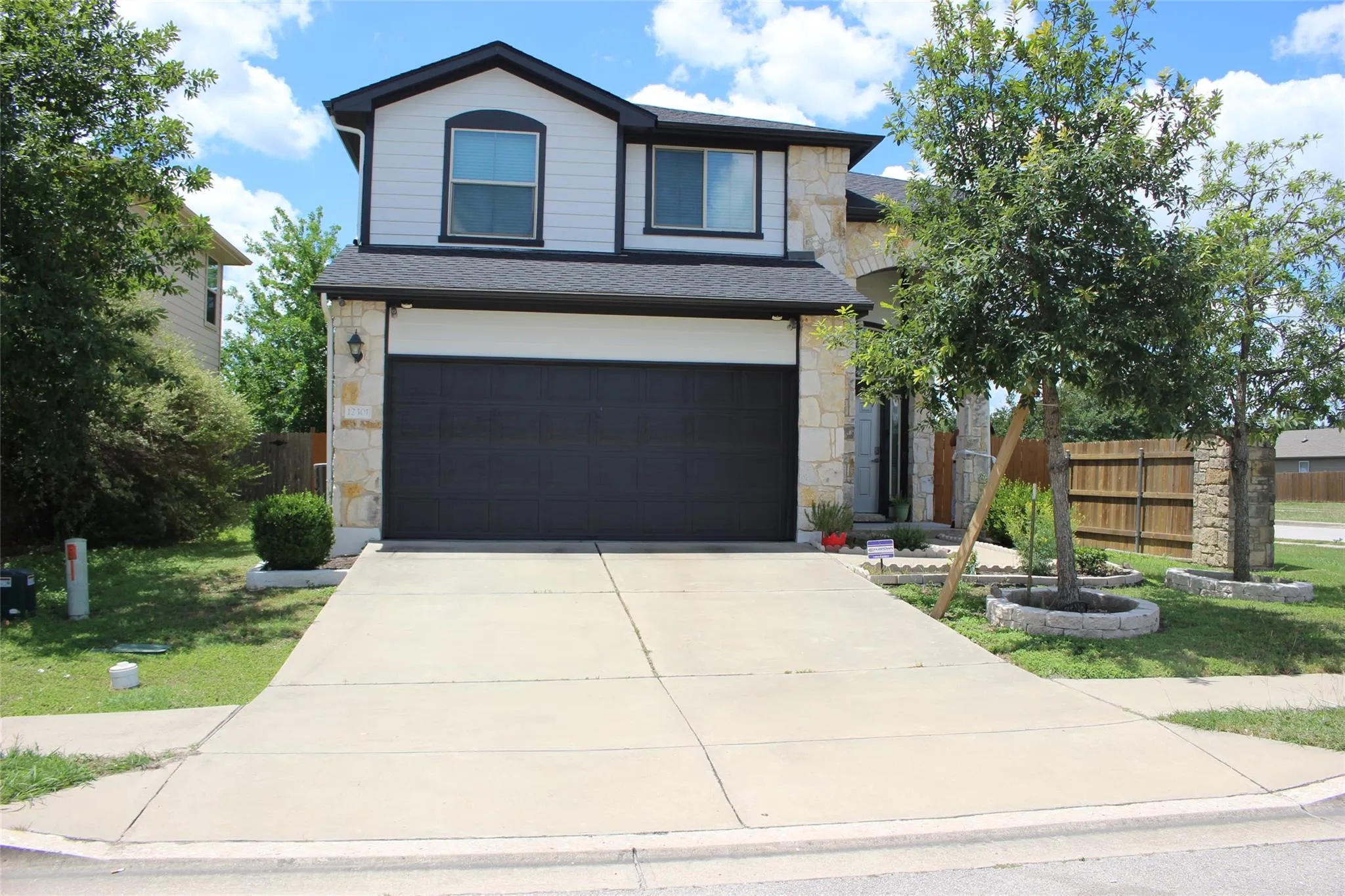 Photo of 12301 STONERIDGE GAP LN, Manor, TX, 78653
