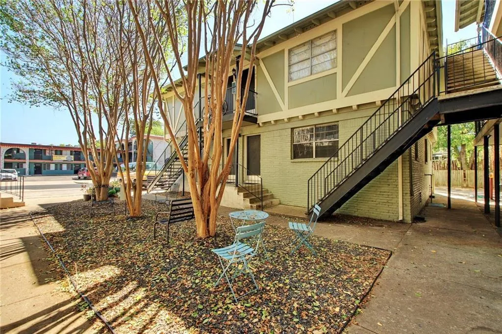 Photo 4 of 4306 AVENUE A NONE #105