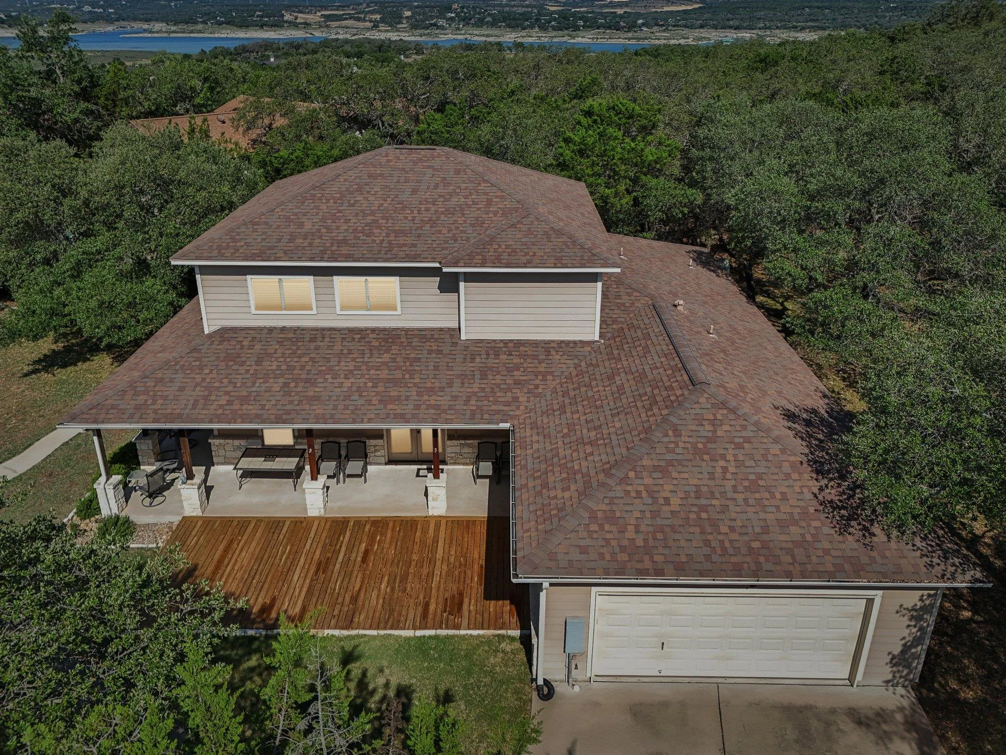 Photo 4 of 600 AUGUSTA CIR N